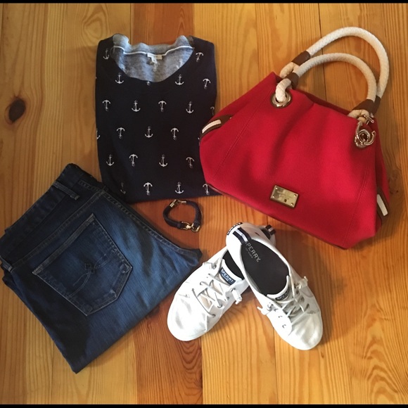 Michael Kors Handbags - Michael Kors Purse